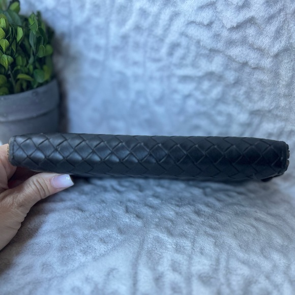 Bottega Veneta Black Long Zip Around Wallet with Pink Interior - Picture 12 of 12